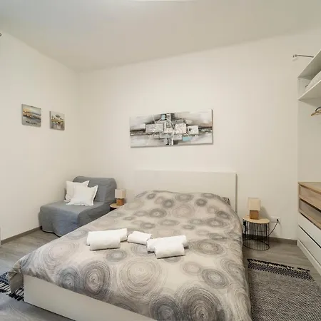 Appartamento Guesthost - San Giacomo District Modern *